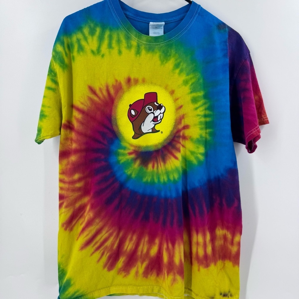 Bucee’s Tie Dye Peace , love and beaver nuggets shortsleeve shirt